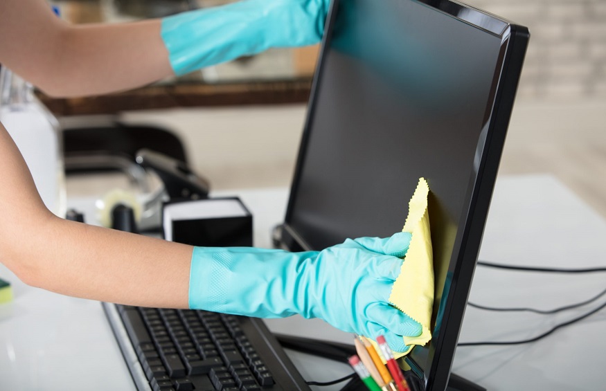 A Guide to Choose the Safest Electronics Cleaners